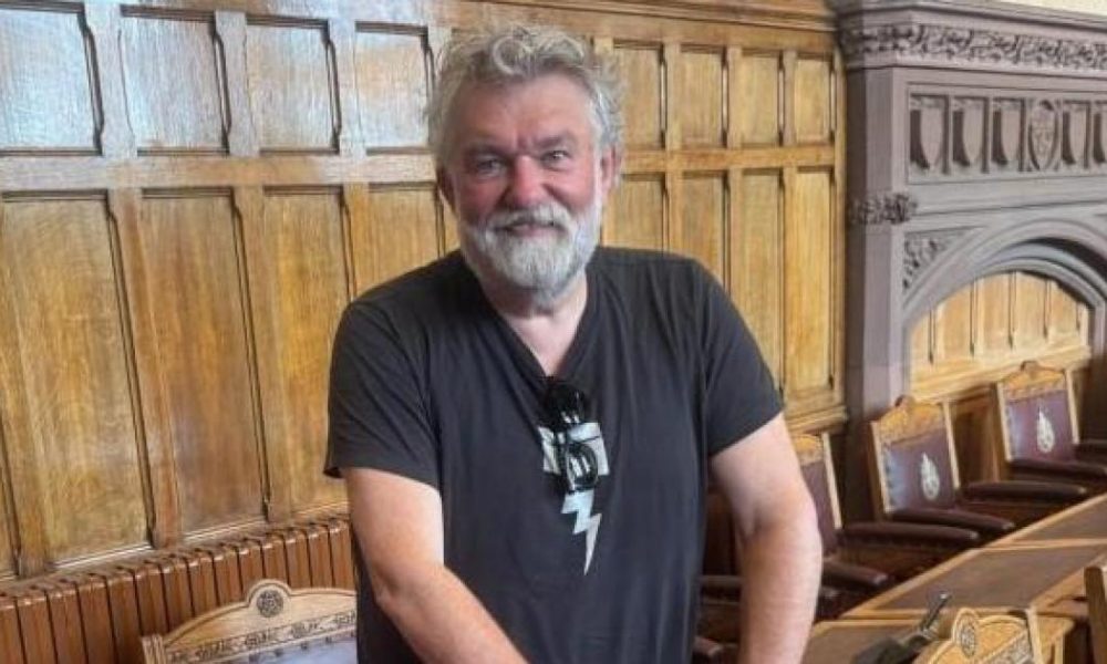 Dave Day: Si King unable to attend last Dave Myers event