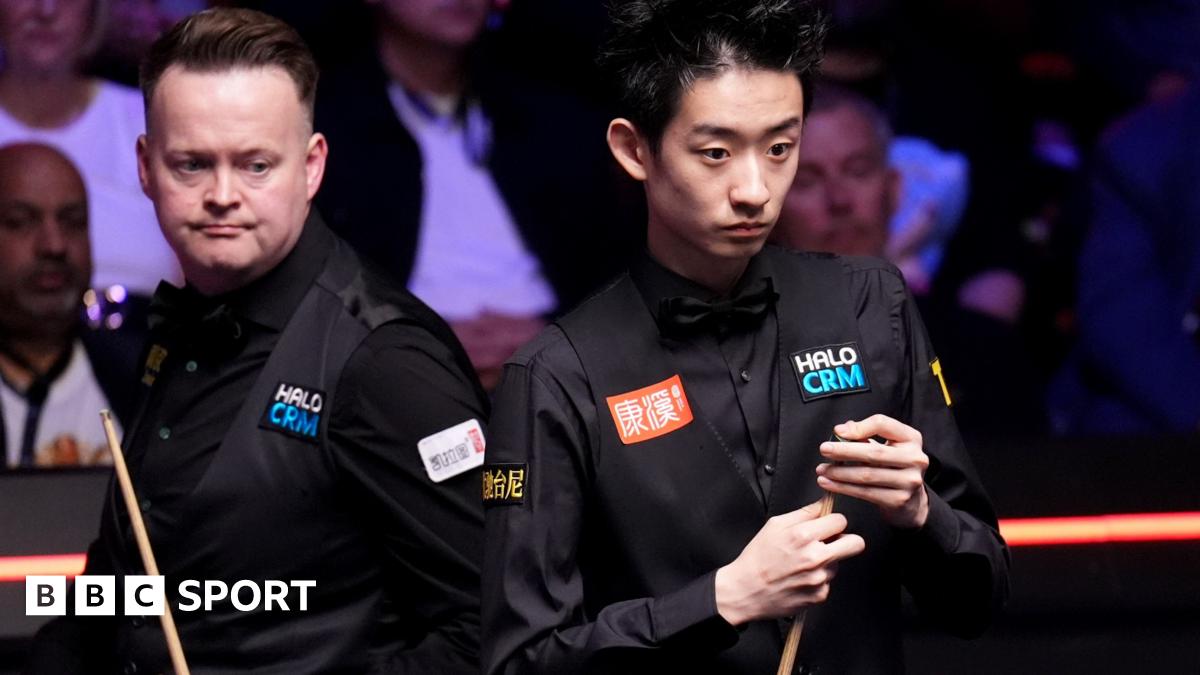 Shaun Murphy & Wu Yize pose with the trophy