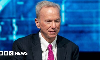 Former Google CEO Eric Schmidt booed by graduates at mention of AI
