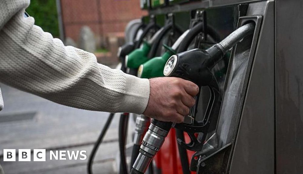 Oil prices rise after US and Iran exchange fire in Hormuz strait