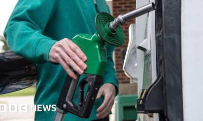 Oil prices ease as US seeks reopening of the Hormuz Strait