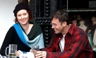 Cynthia Nixon and David Eigenberg pictured on the set of Sex And The City in 2003
