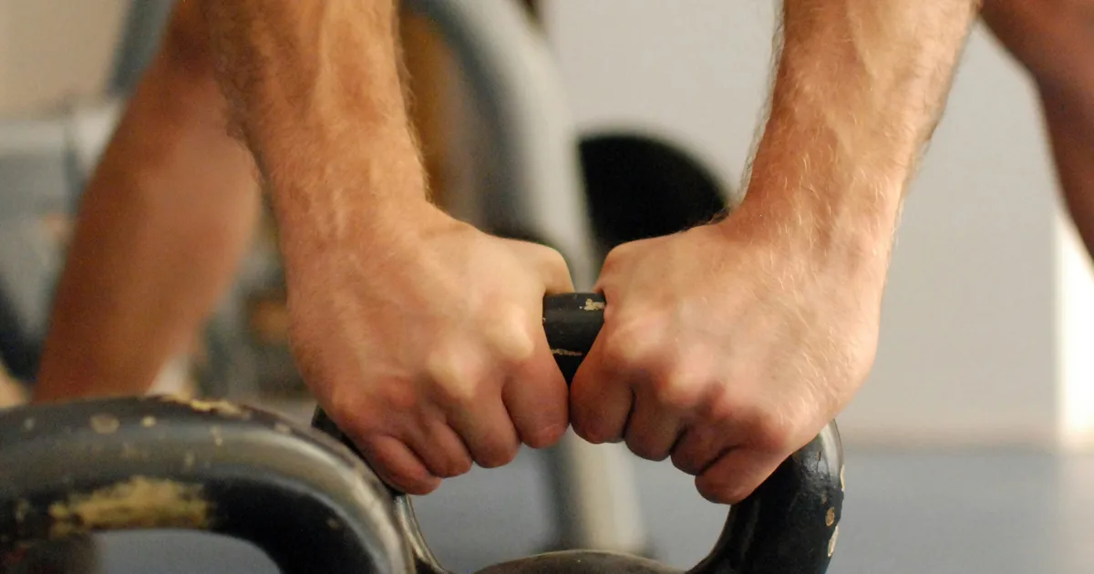 Cyclist Squats: How To Strengthen Your Legs With Sore Knees