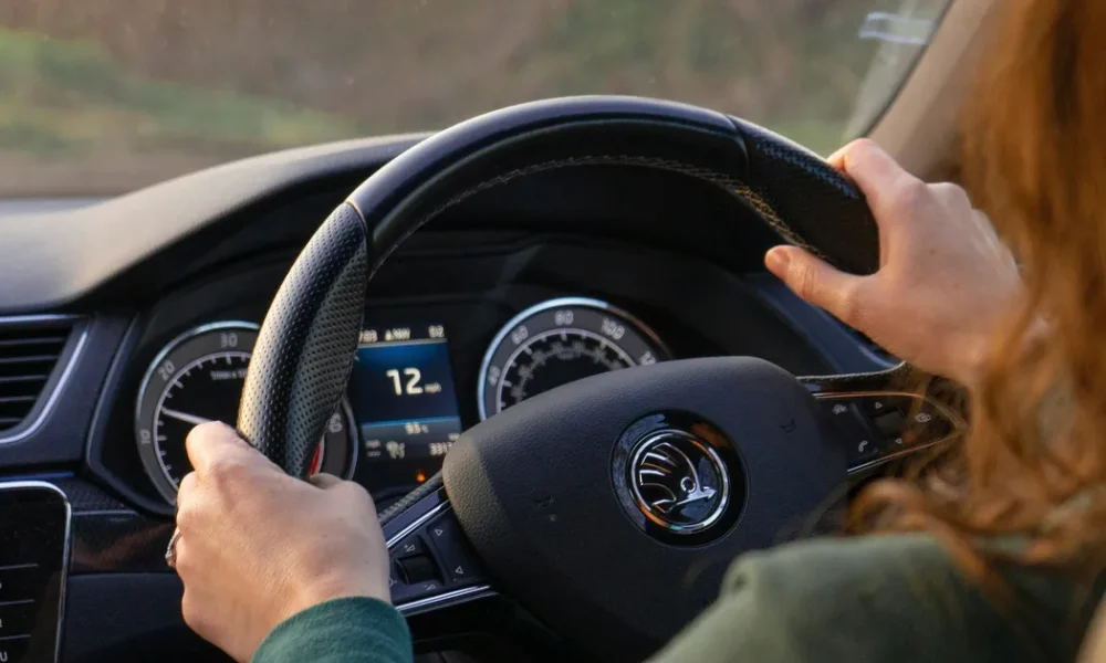 Your Driving Style Could Predict Risk Of Dementia. Here Are The Early Signs