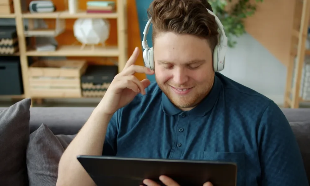 Experts Debate Whether Or Not Audiobooks Count As Reading