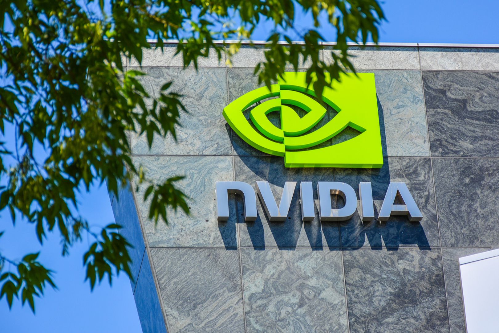 Crypto prices remain flat ahead of FOMC minutes, Nvidia earnings