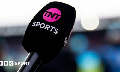 A microphone with the logo of TNT Sports