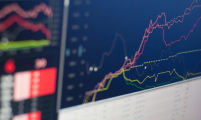 Anthropic warns against unauthorized stock exposure as token markets imply trillion-dollar valuation