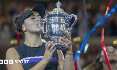Bianca Andreescu kisses the US Open surrounded by confetti