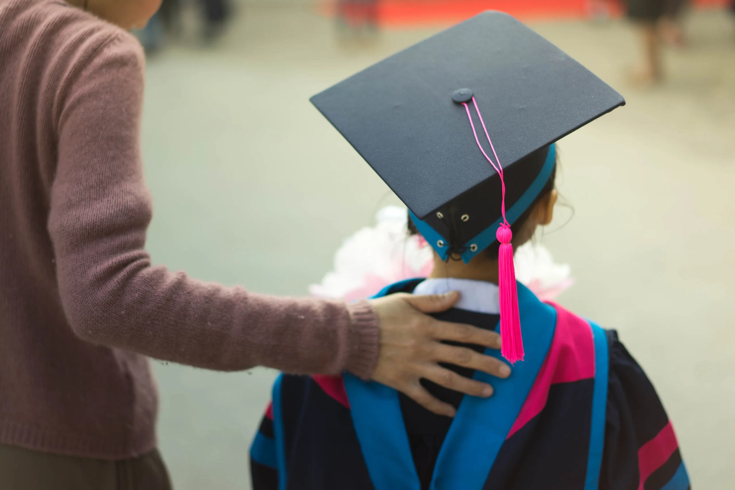 ABCs & Altercations! Ohio Kindergarten Graduation Turns Chaotic as Brawl Leaves 1 Hospitalized, 1 Arrested (VIDEO) Jessica Anderson