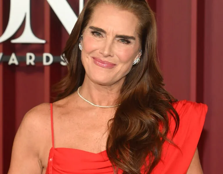 Brooke Shields at the 78th Annual Tony Awards - Arrivals In New York