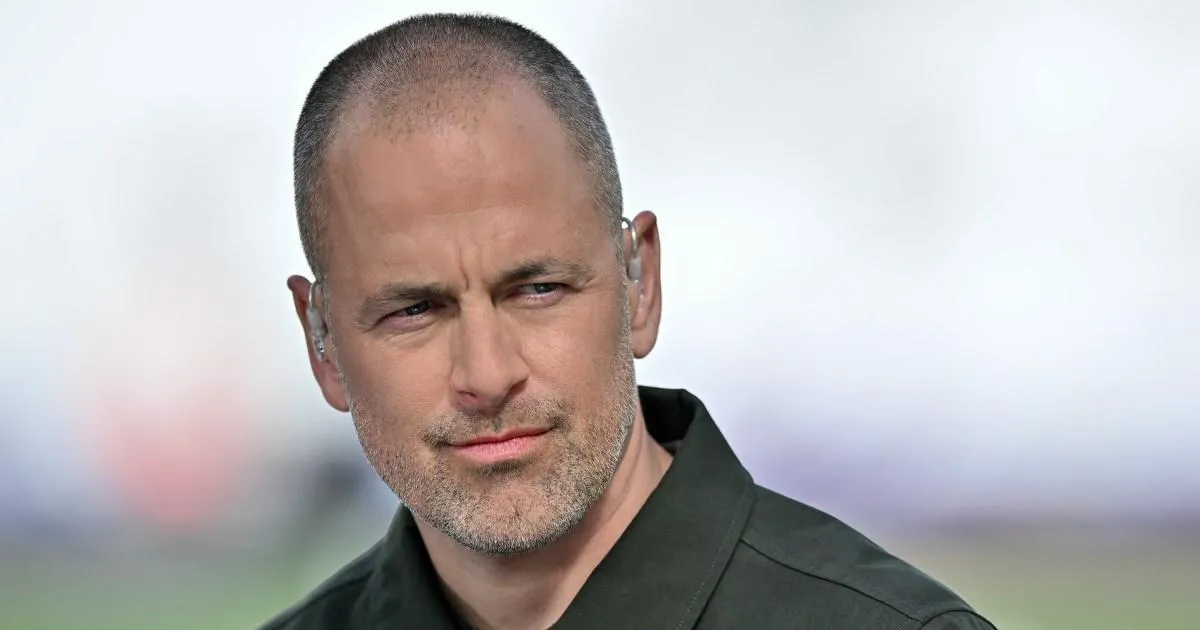 Joe Cole urges Chelsea to consider transfer moves for England duo and Barcelona star | Football