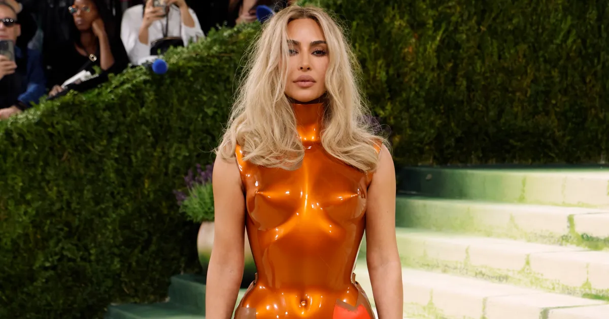 Kim Kardashian Uses This Anti-Aging Body Oil for Stretch Marks