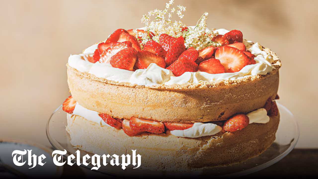 Summer strawberry and elderflower cake recipe