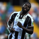 Keinan Davis sports the Udinese kit on the pitch