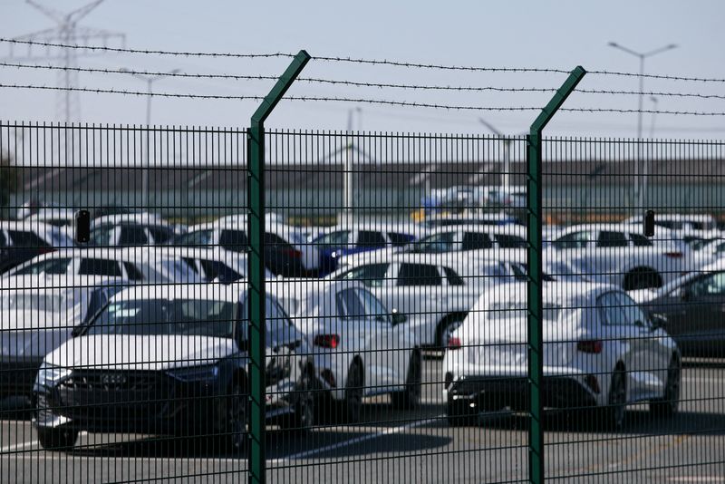 Trump says he will raise tariff on autos from European Union to 25%