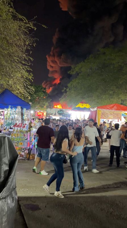 Raging fire at Mexican fairground kills five, authorities say