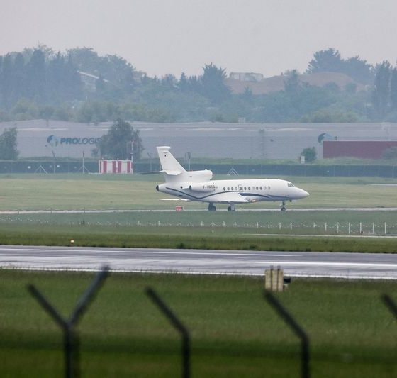 One of repatriated French passengers from hantavirus-hit ship has symptoms, PM says