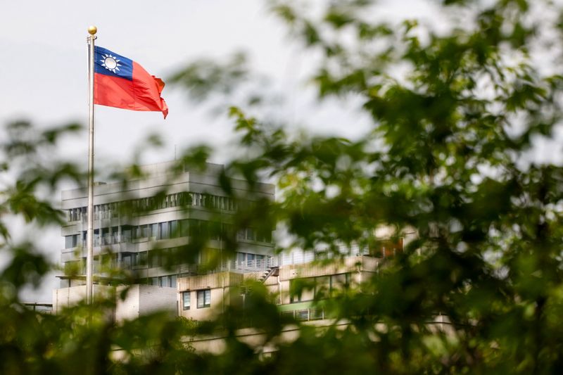 Ahead of Trump-Xi summit, China warns on US arms sales to Taiwan