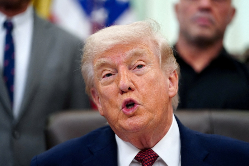 Trump says ’clock is ticking’ for Iran