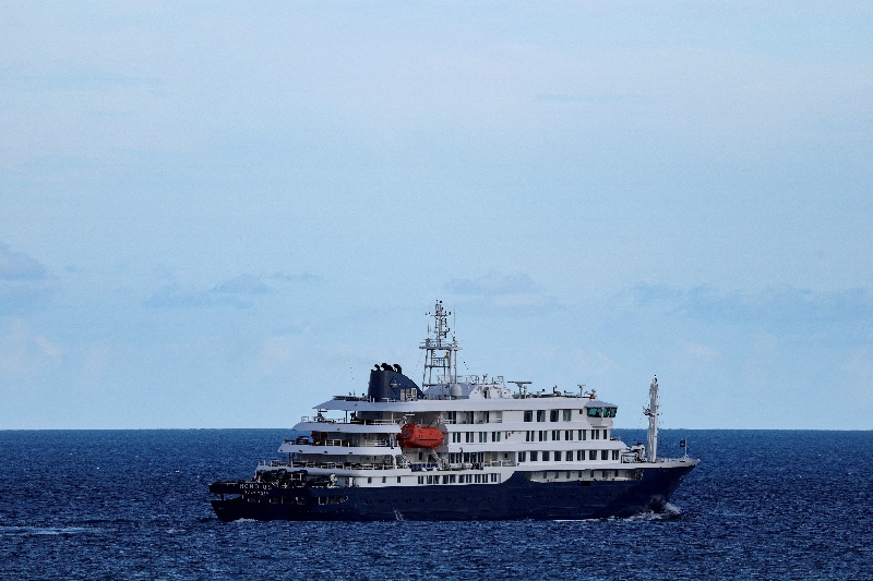 Hantavirus-hit cruise ship due to arrive at Rotterdam port as final destination