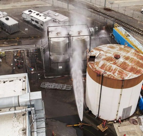 California chemical tank heating up after evacuation in LA suburb, fire official