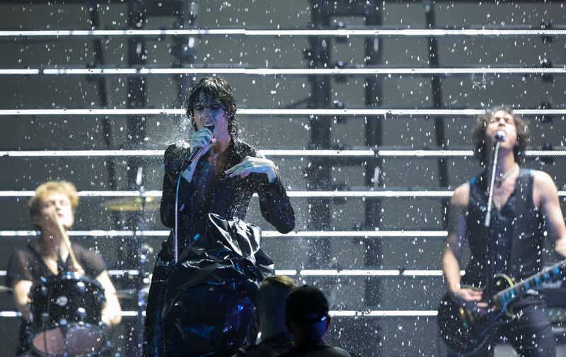 BTS takes top award at fan-voted American Music Awards