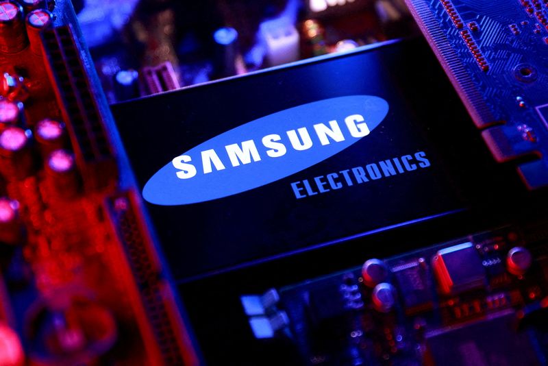 Samsung Electronics ships faster HBM4E chip samples to customers; shares jump