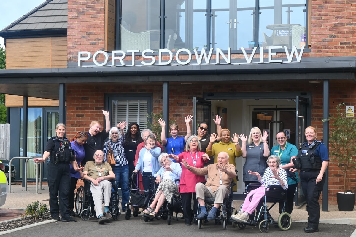 Portsdown View receives special visit from local police officers for World Mental Health Day