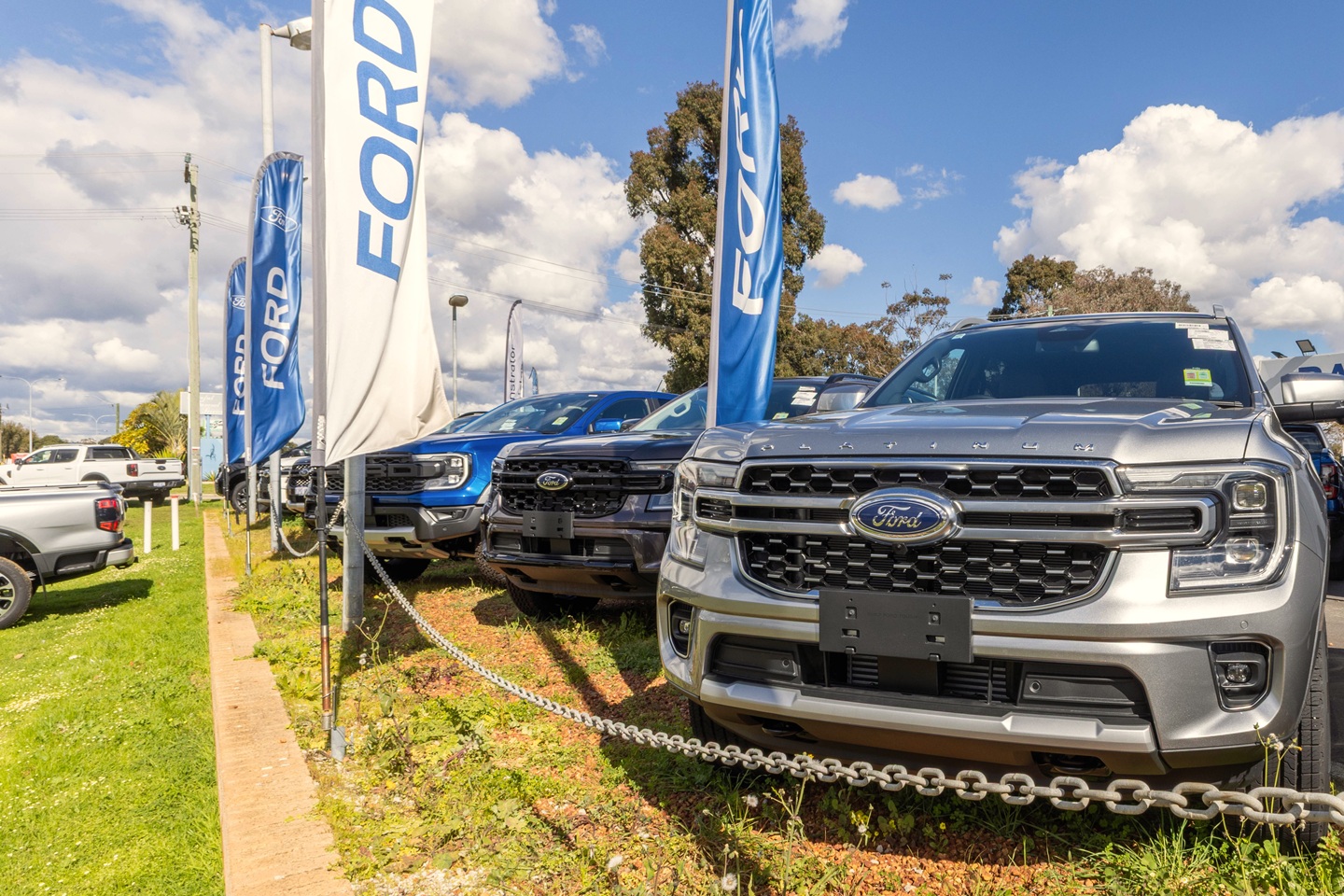 Regent Motors to acquire Lane Group dealerships