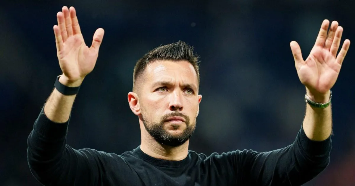 Francesco Farioli responds to Chelsea request from Porto supporter | Football