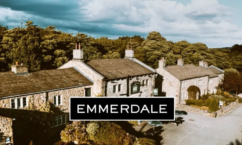 Heartbreaking Emmerdale scenes as fan-favourite character's secret is revealed | Soaps