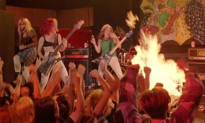Kathleen Turner's Extremely R-Rated Comedy Slasher Is An Earlier, Raunchier Scream