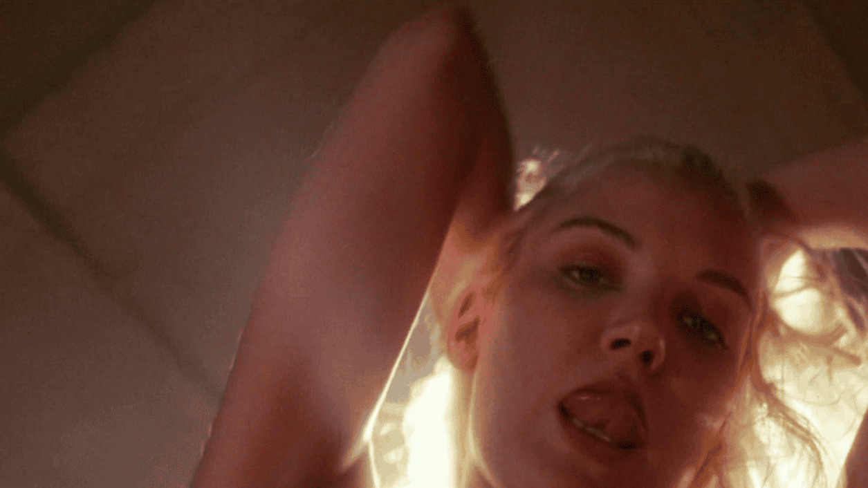 James Cameron’s Extremely R-Rated 90s Sci-Fi Thriller Is Impossible To Watch Online