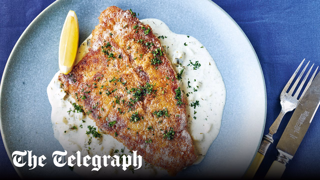 Plaice Milanese with warm tartare sauce
