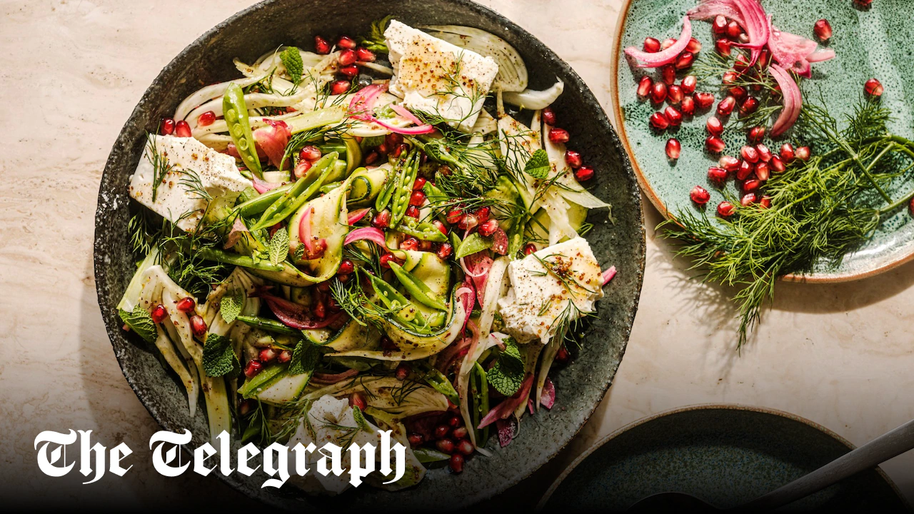 Fennel, courgette and pickled red onion salad with feta recipe