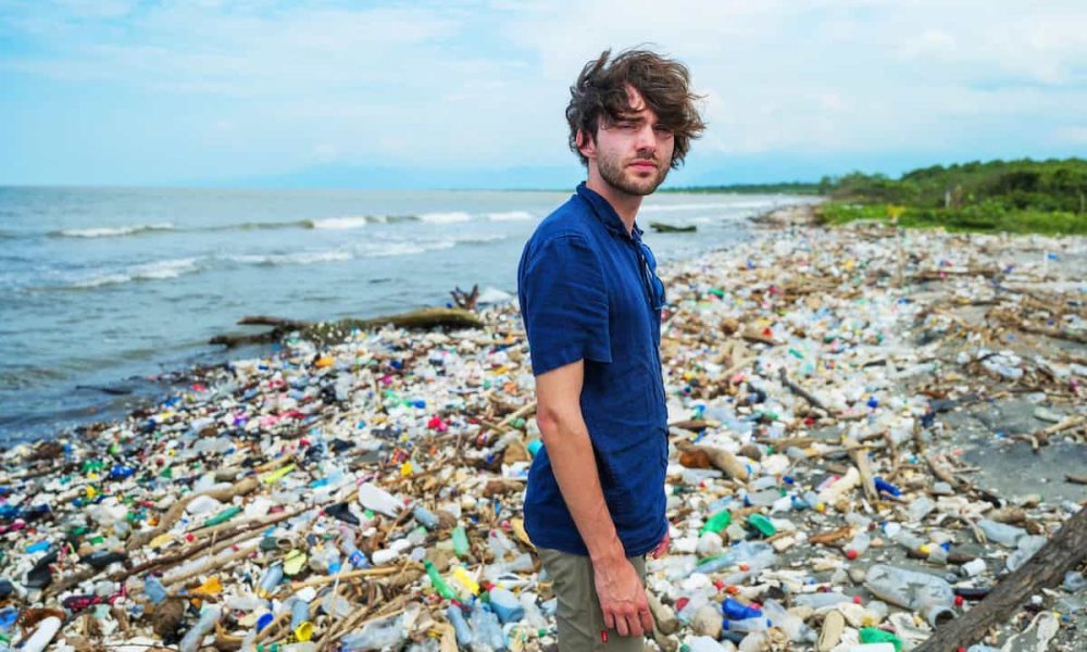 Young inventor plans to stop 90% of floating sea plastic by 2040