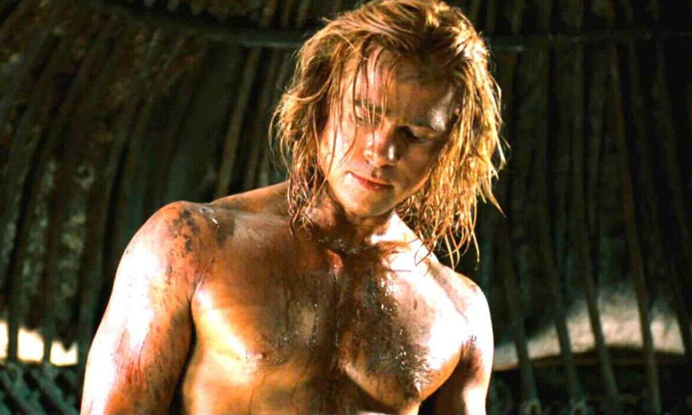 Brad Pitt Paid An Overlooked Star Trek Actor To Beat Him Up
