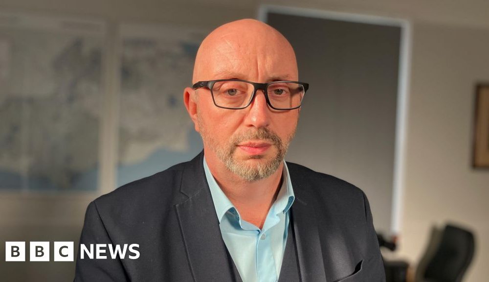 Water boss resigns after multiple supply failures