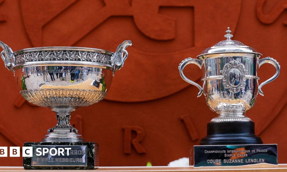 The Coupe des Mousquetaires and Coupe Suzanne Lenglen