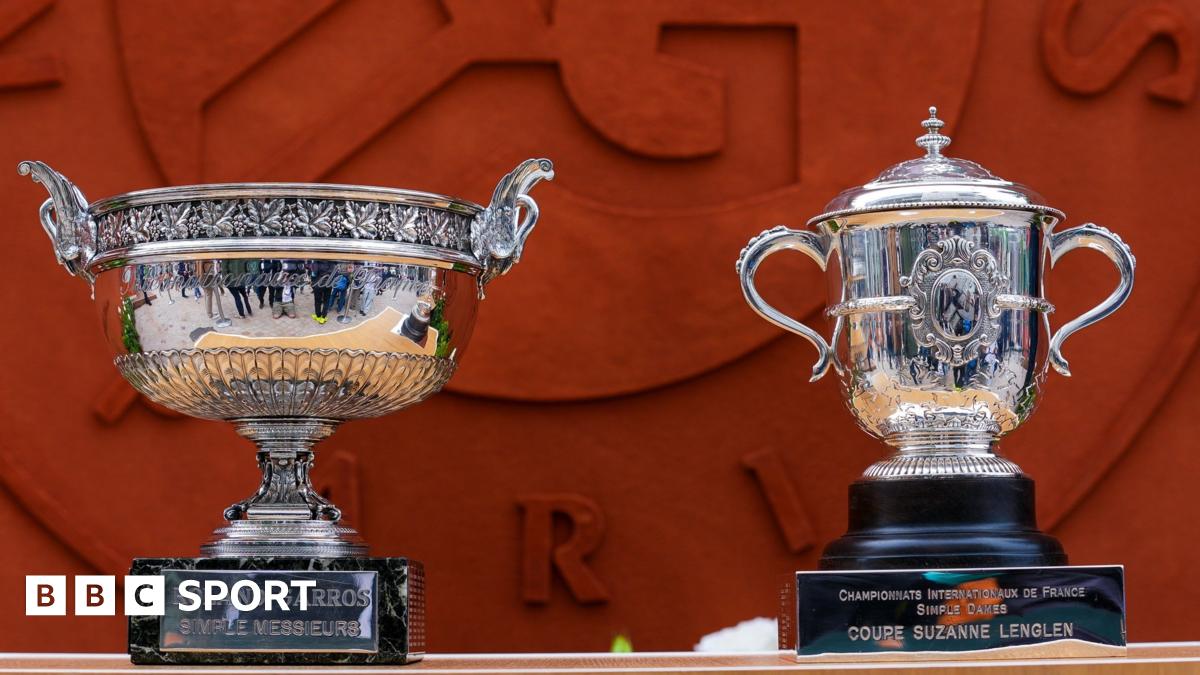 The Coupe des Mousquetaires and Coupe Suzanne Lenglen