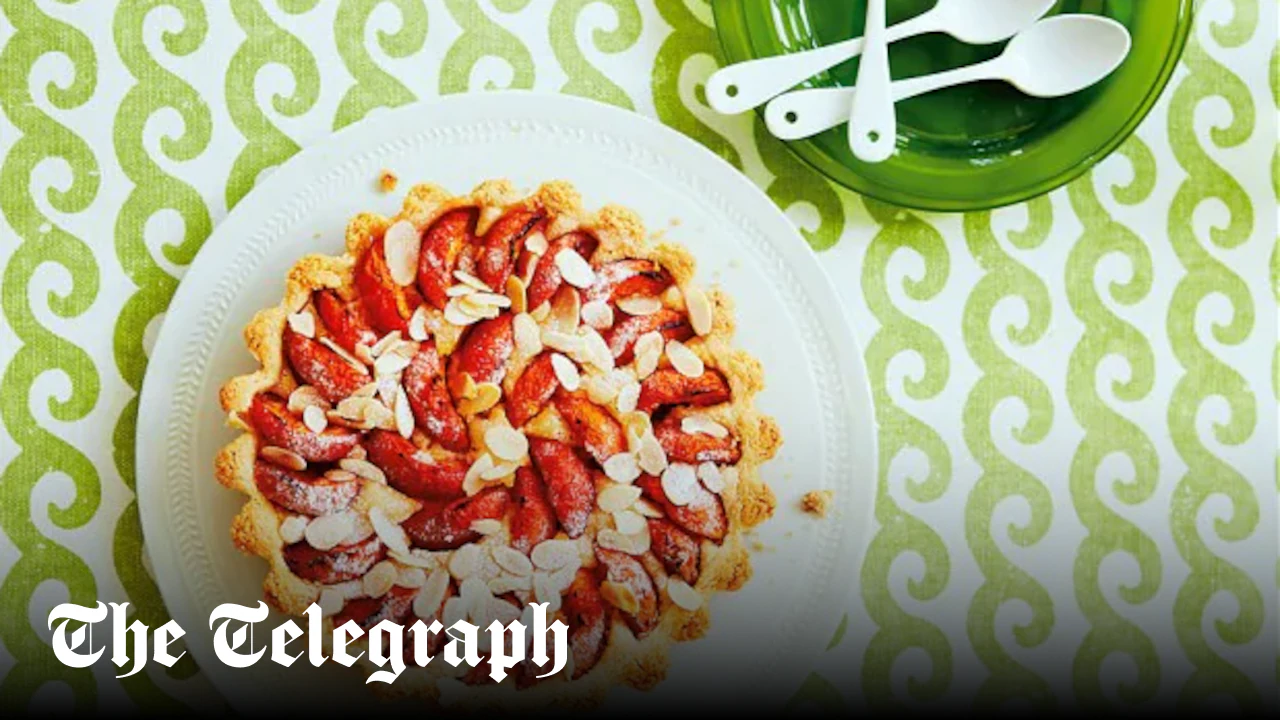 Apricot and almond tart recipe