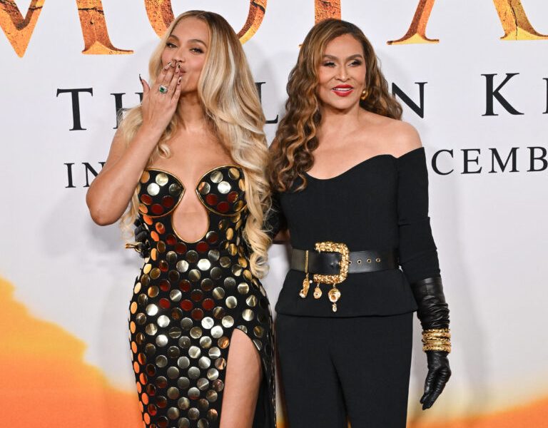 Beyoncé and Tina Knowles at