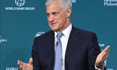 Standard Chartered CEO dismisses 7,800 AI-related job cuts as affecting “low-level human capital”
