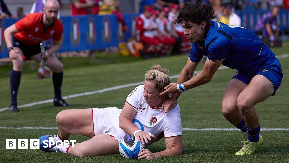 Marlie Packer scores