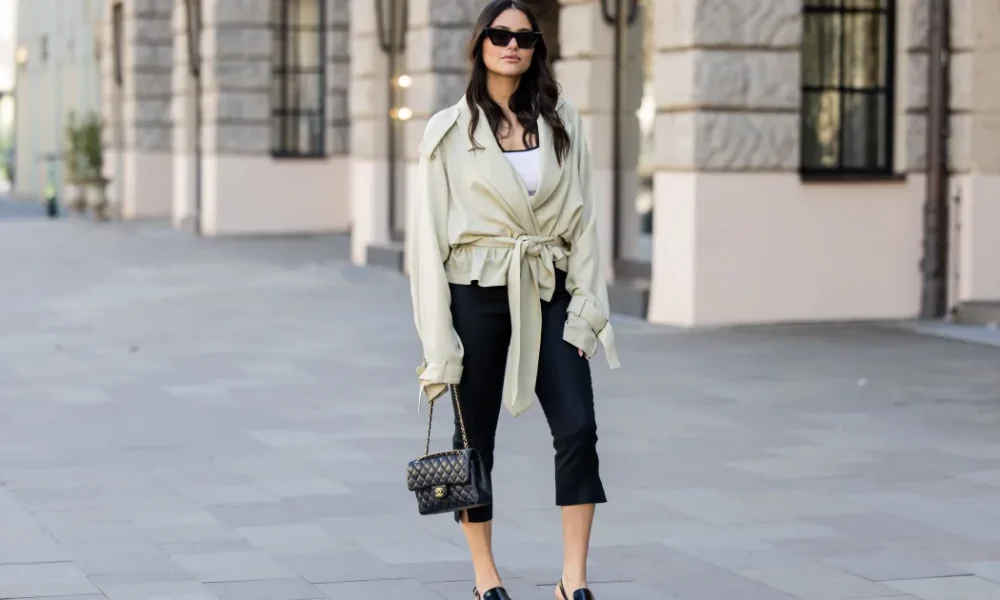 All The It Girls Are Wearing Capris – Here Are 17 Styles to Shop