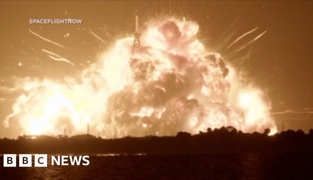 Moment Blue Origin rocket explodes during test in Florida