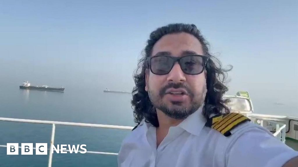 Captain of stranded ship in Strait of Hormuz tells BBC of 'pressure'