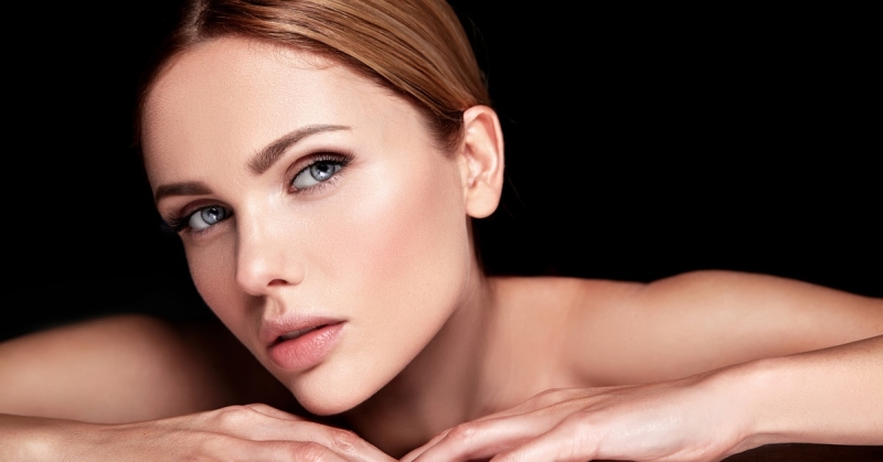 Defined face makeup2