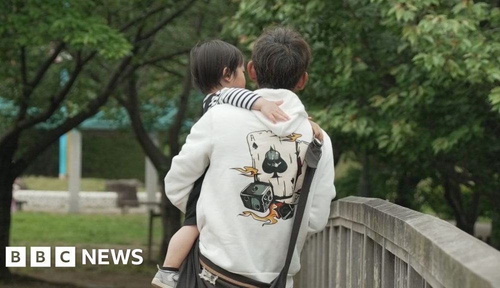In Japan, divorce splits parents from children. Could a law change end sole custody?